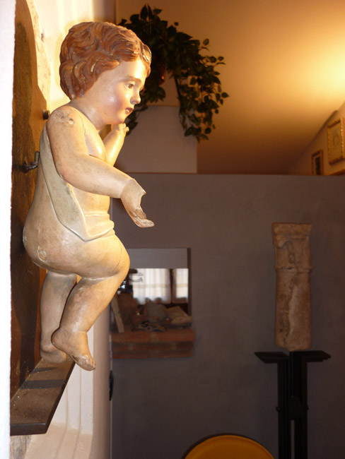 Arredo d'interni renato molinarolo architetto Statue moderne arredo interni